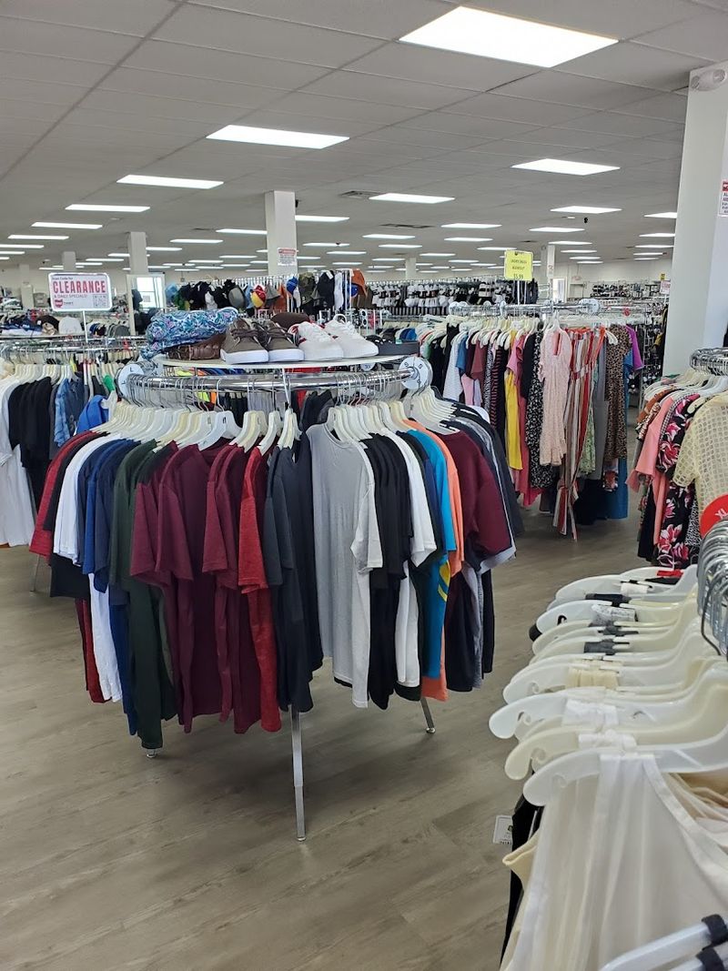 Ohio Thrift Store, Mansfield, OH