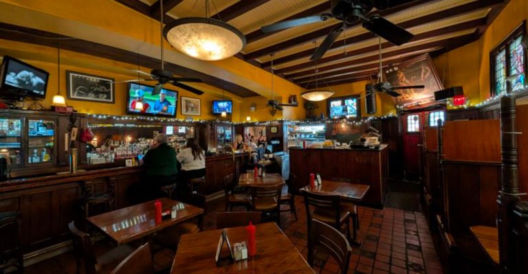 Ohio’s Historic Pearl Street Spot Where Boxing Legends And Flavor Meet