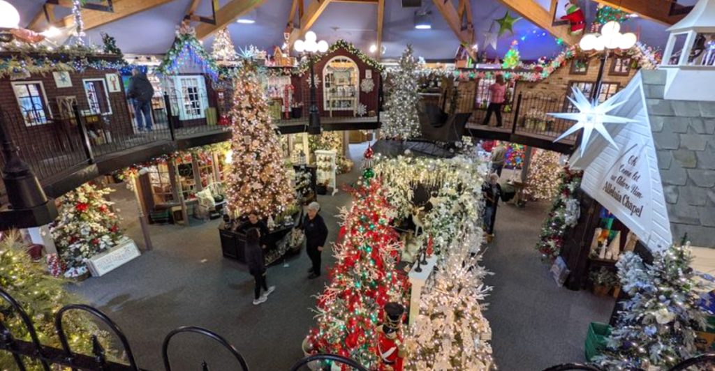 Ohio In December Ohio's Year-Round Christmas Destination Is As Magical As It Sounds ...