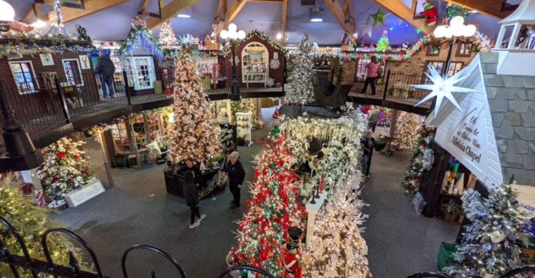 Ohio’s Year-Round Christmas Destination Is As Magical As It Sounds (Even At This Time Of The Year)