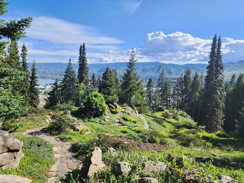 Ohme Gardens