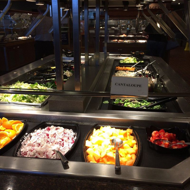 Generic Phoenix Buffets: The Mediocrity Tour