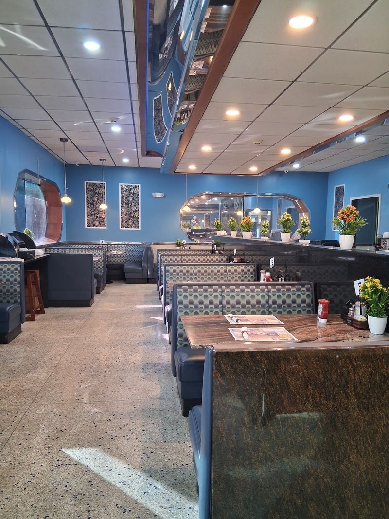 Old Diner Days Still Live In The Walls