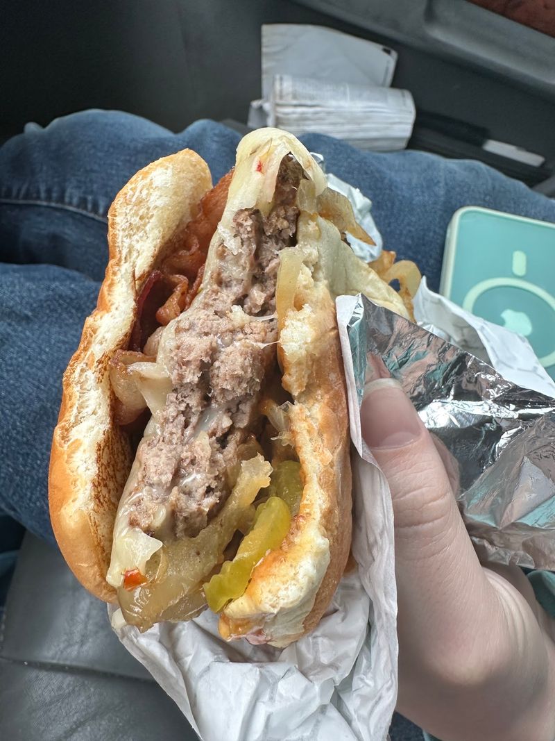 Old-Fashioned Burgers That Skip The Fuss Old-Fashioned Burgers That Skip The Fuss
