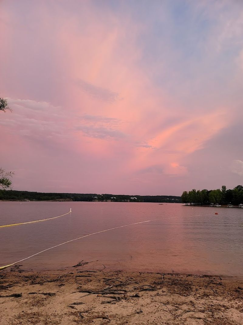 Old Highway 25 Park, Tumbling Shoals