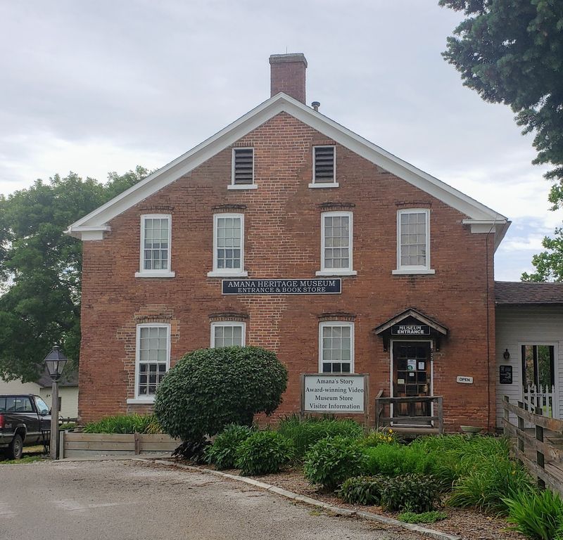 Old Kitchens And Schoolhouses Tell The Real Story