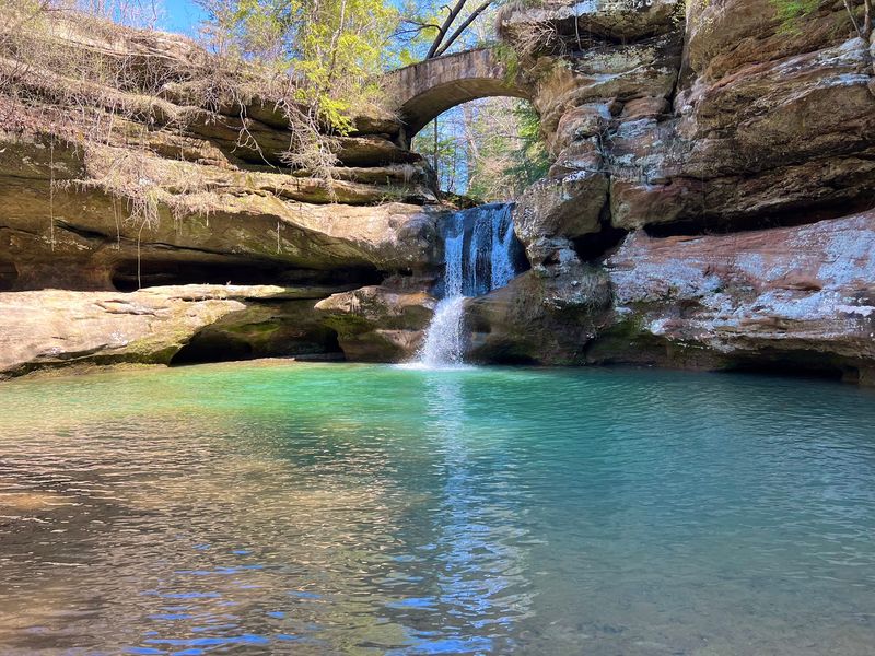 Old Man's Cave, Logan Old Man's Cave, Logan