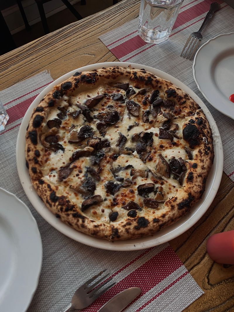 Stina Pizzeria – Philadelphia
