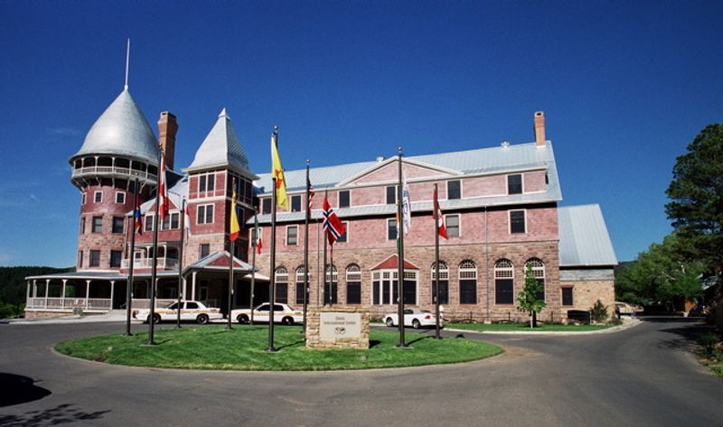 A Jaw-Dropping Campus