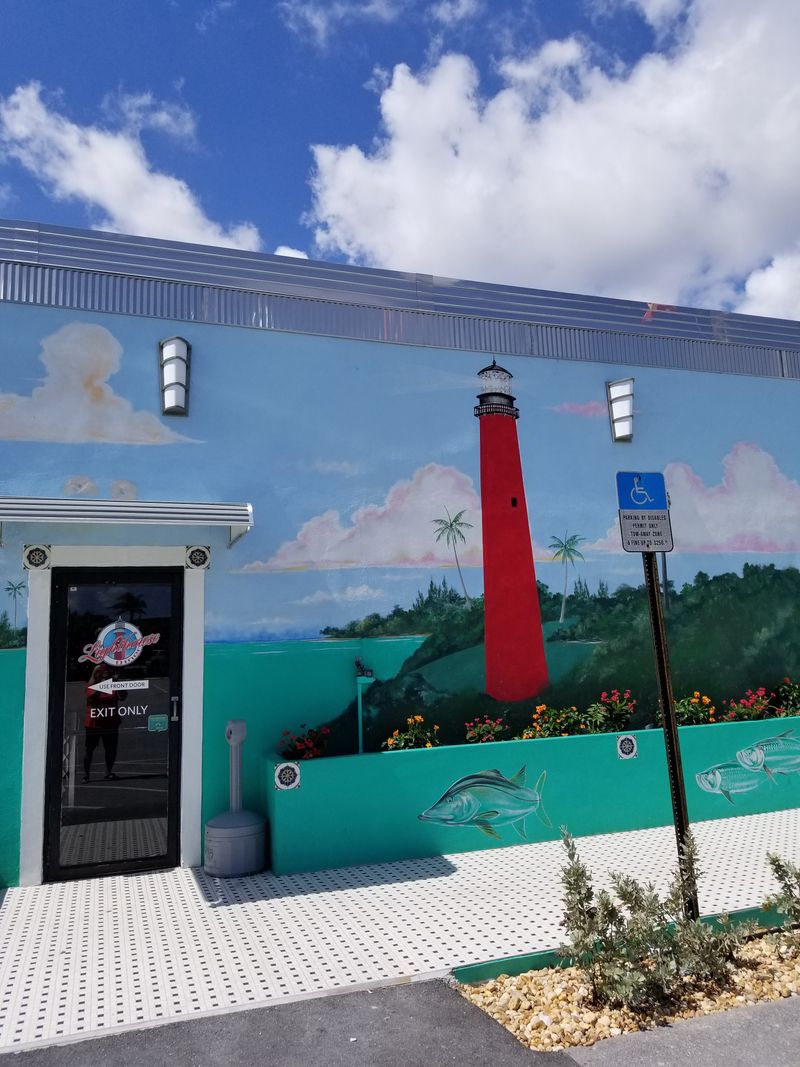 Lighthouse Diner, Jupiter (Old School Vibes)