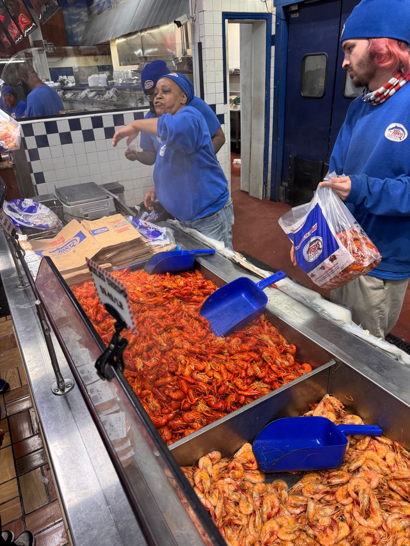 Tony’s Seafood & Deli