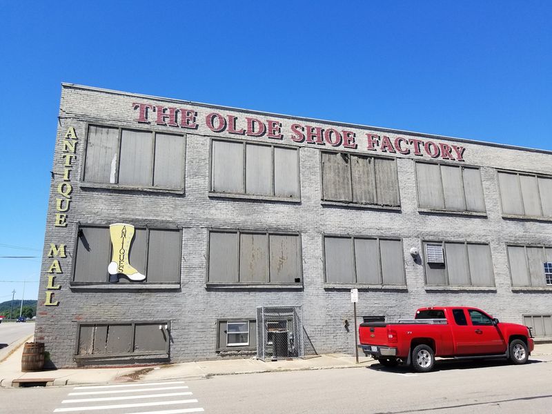 Olde Shoe Factory Antique Mall, Lancaster Olde Shoe Factory Antique Mall, Lancaster