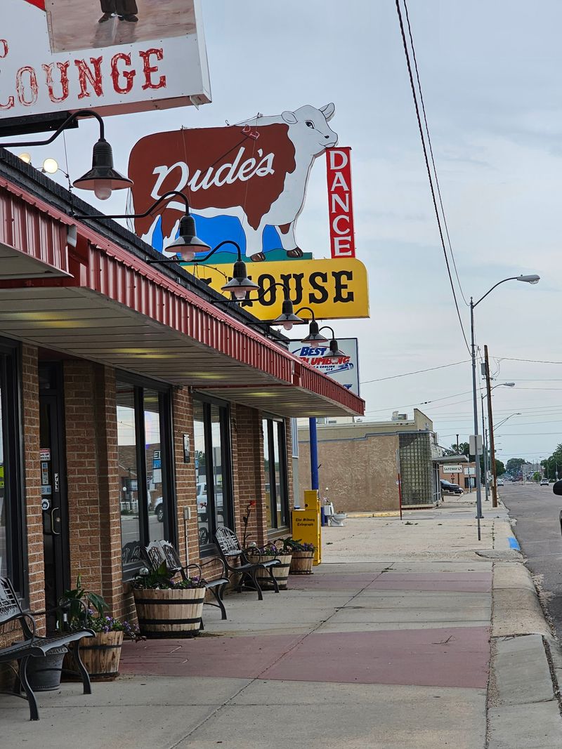 Dude's Steak House & Brandin' Iron Bar