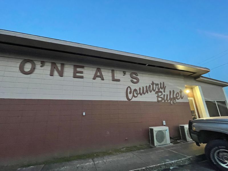 O’Neal’s Country Buffet — 558 W Base St, Madison