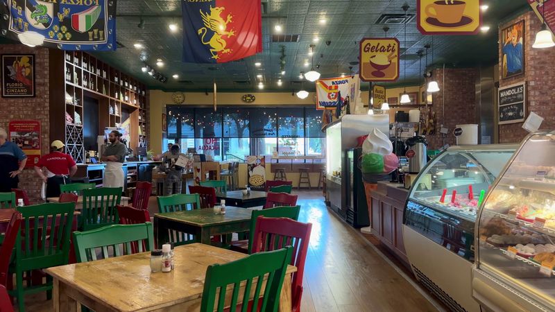 Mandola's Italian (The Triangle) (Austin)