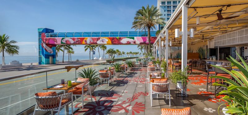 Lona Cocina & Tequileria