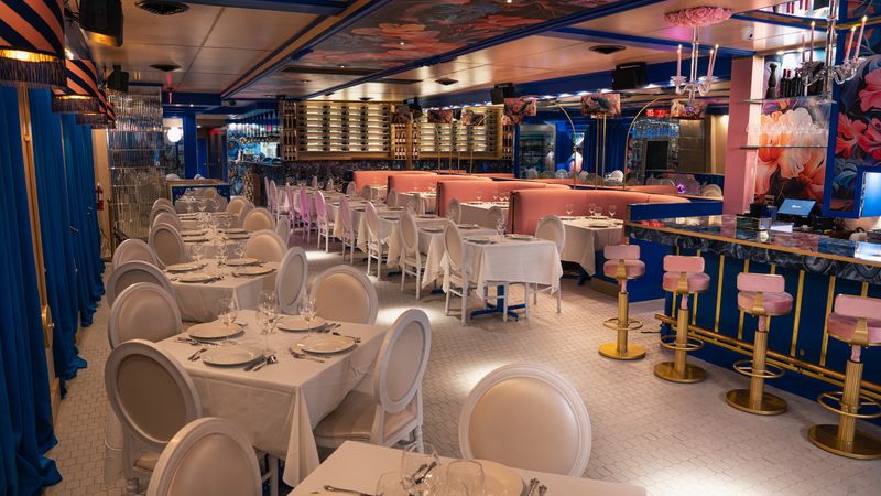 Blu Steakhouse – 1900 Harrison St, Hollywood, FL 33020