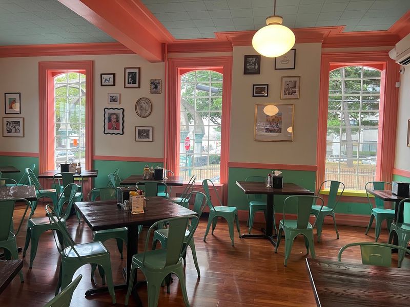 Wally's Wieners, Providence