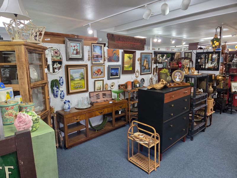Olympia Antique Mall