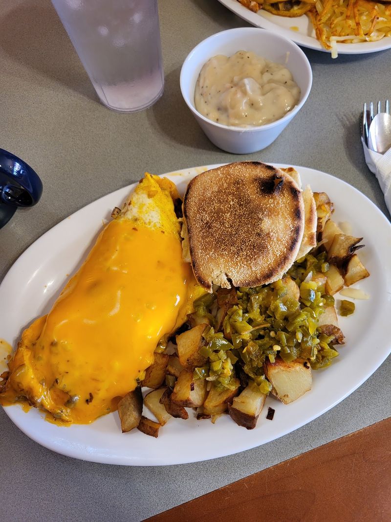 Omelets, Chorizo, and the Horseshoe Special