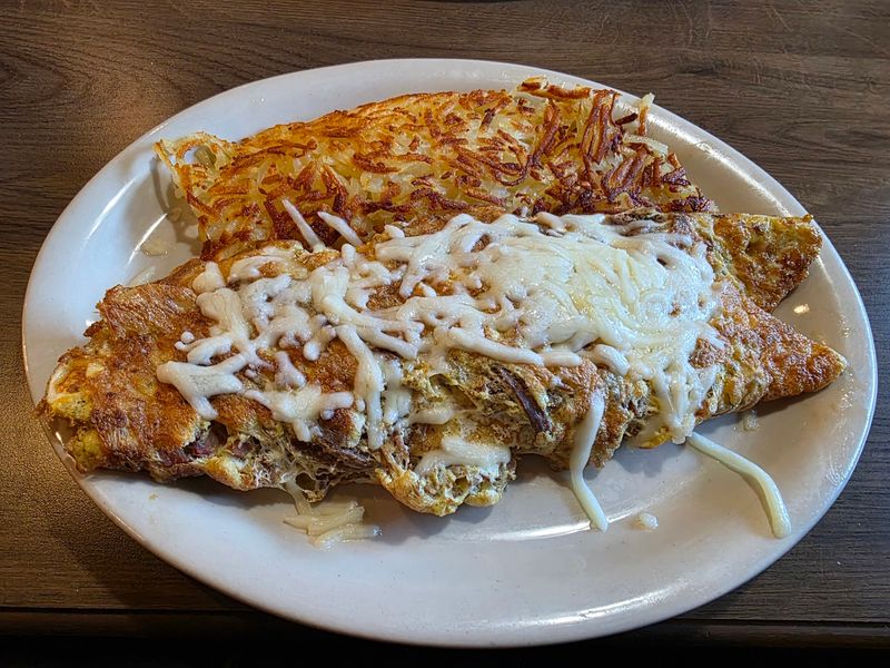 Omelets So Packed They Barely Close