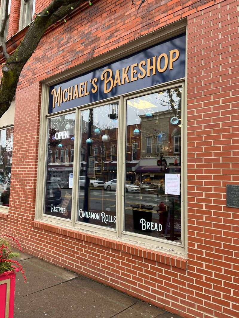 Michael's Bakeshop, Willoughby
