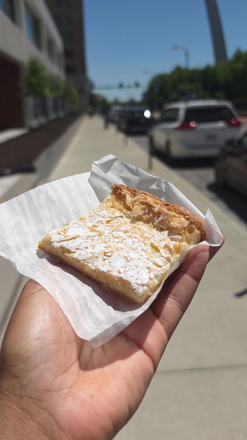 One Bite Of This St. Louis Legend Explains Everything One Bite Of This St. Louis Legend Explains Everything