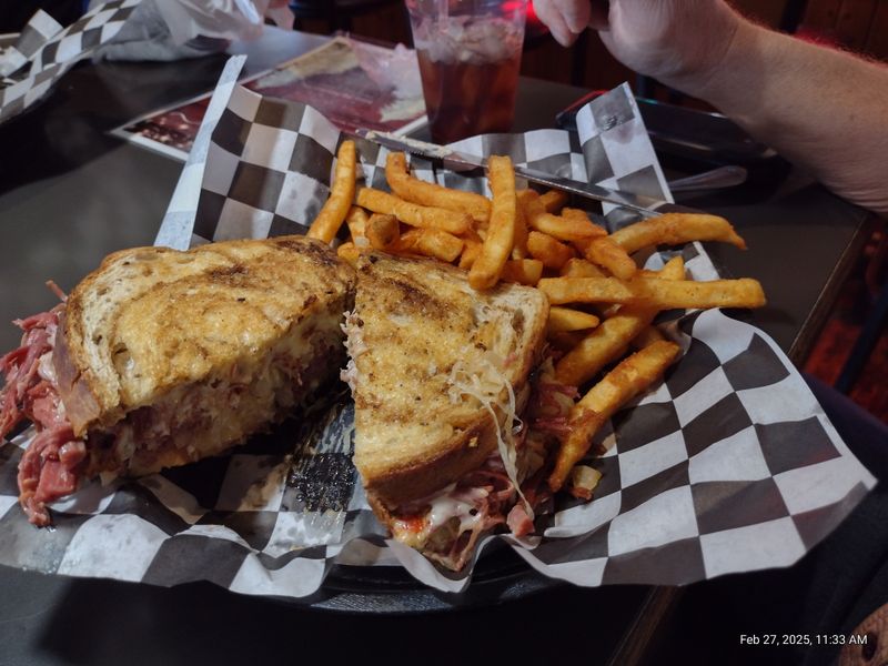 The Courthouse Pub – Freeport