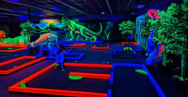 One Of The Coolest Indoor Experiences In Ohio Comes With Blacklights And Raptor Territory