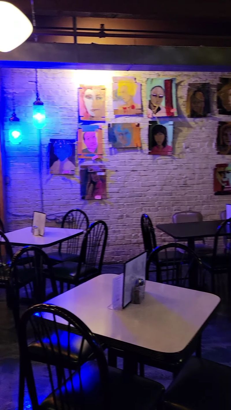 The Rhythm Kitchen Music Cafe – Peoria, 305 SW Water St, Peoria, IL 61602