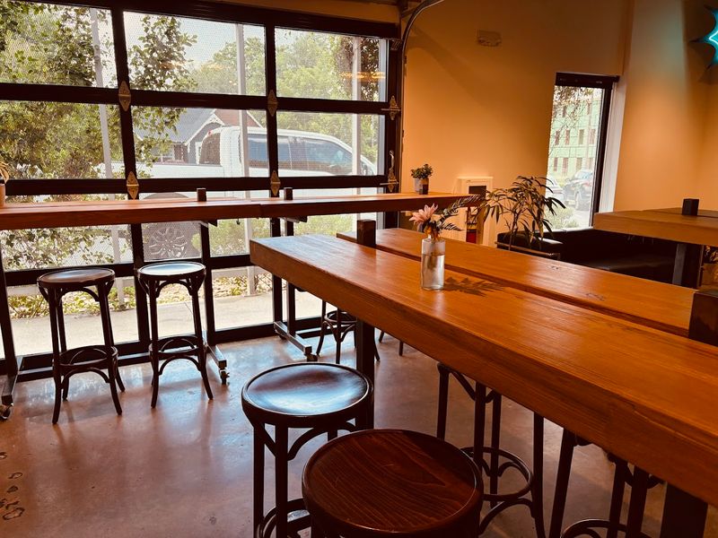 The Meteor Café, Bentonville