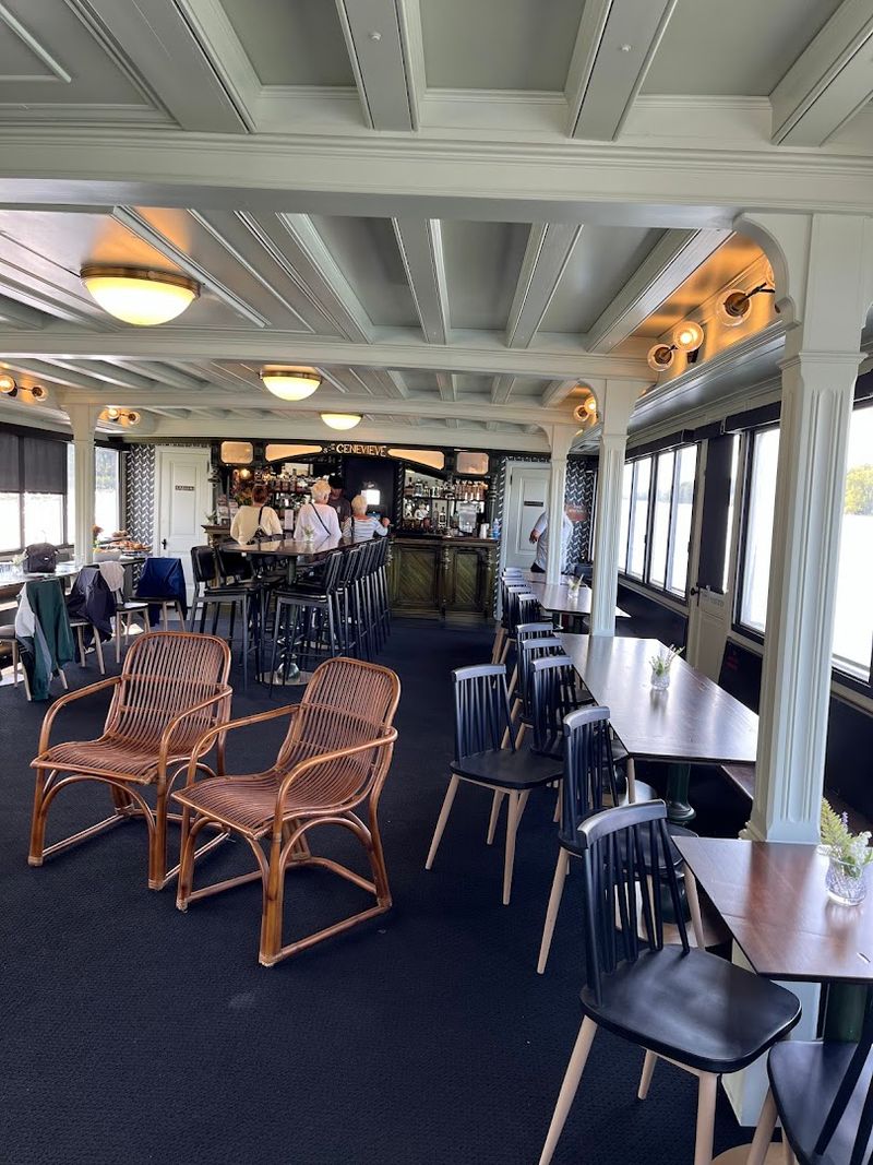 Open-Air Views Or Indoor Comfort