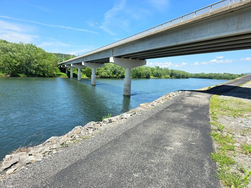 A Walking And Running Route That Locals Love