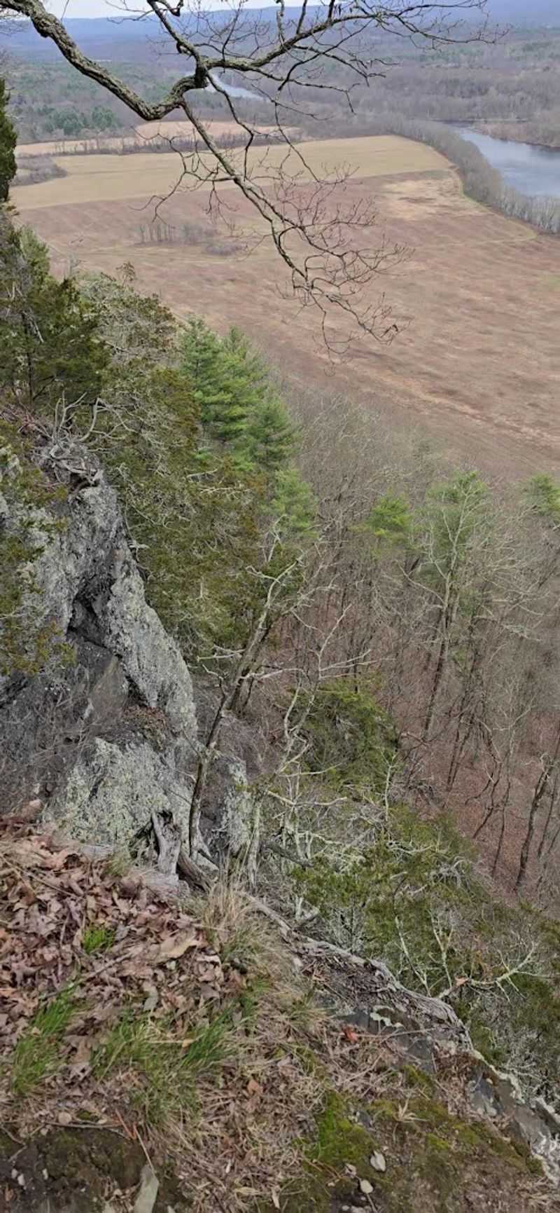 Close Neighbors: Raymondskill Falls