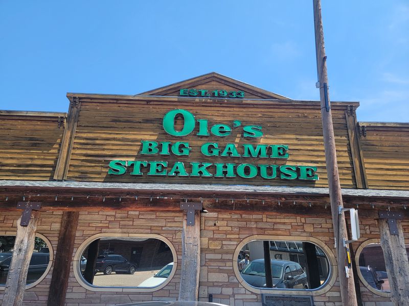 Ole's Big Game Steakhouse & Lounge – Paxton