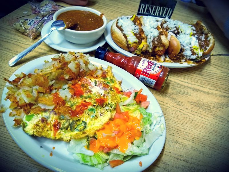 The Mexican Omelette Is the Hidden Menu Gem
