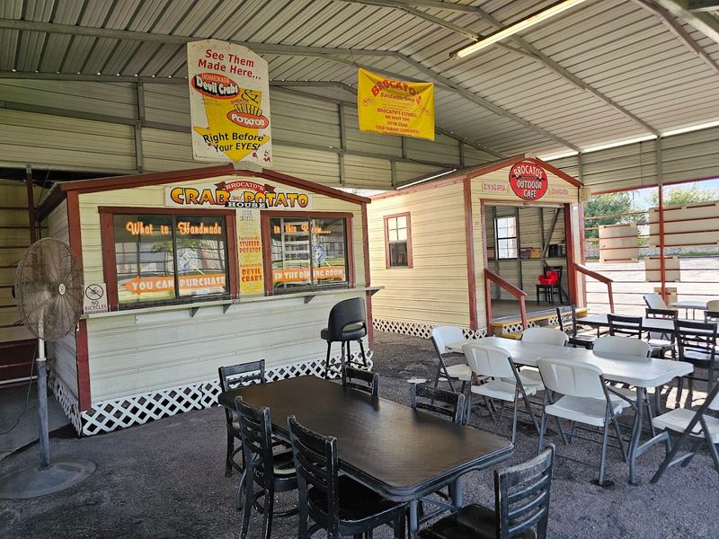 Crowd-Drawing Deals That Make The Trip Worth It