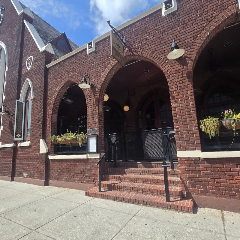 Operating Hours And The Best Time To Visit For Sunday Brunch