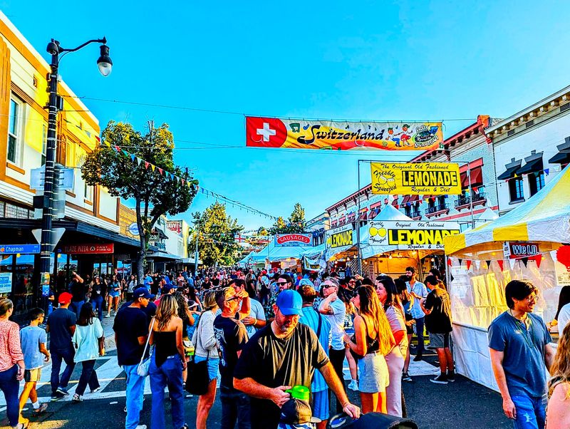 Orange International Street Fair