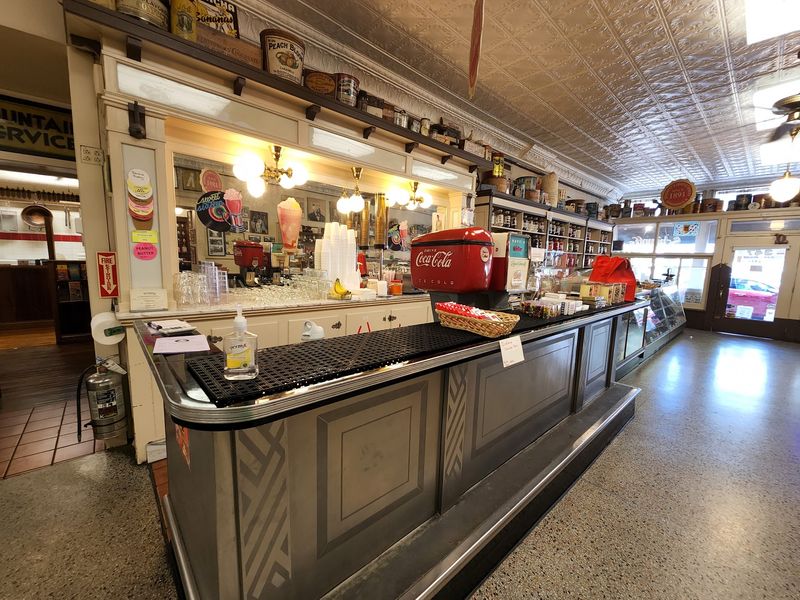 Order A Fizzy Drink At A Real 1950s Soda Fountain