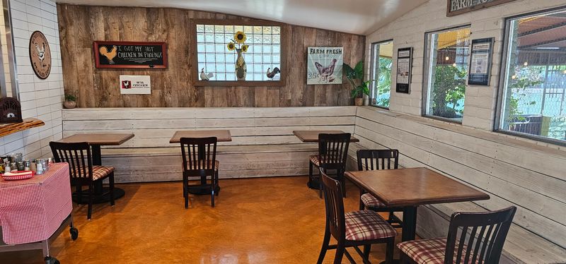 Clean, Bright, And Casual Vibes