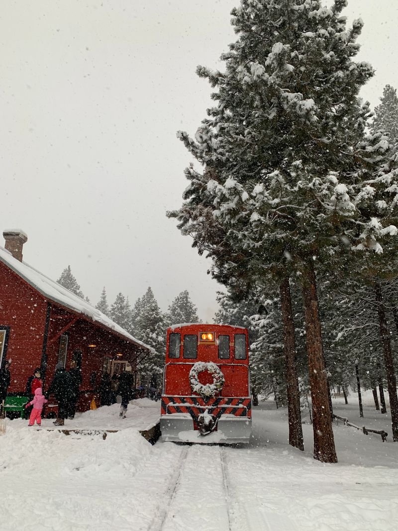 Sumpter Valley Railroad — Christmas / Santa Trains