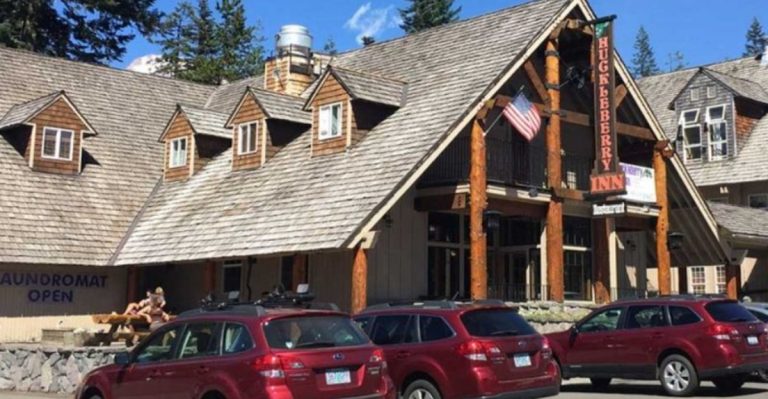 Oregon’s Fluffiest Pancakes Are Hiding In This Quaint Mountain Town Café