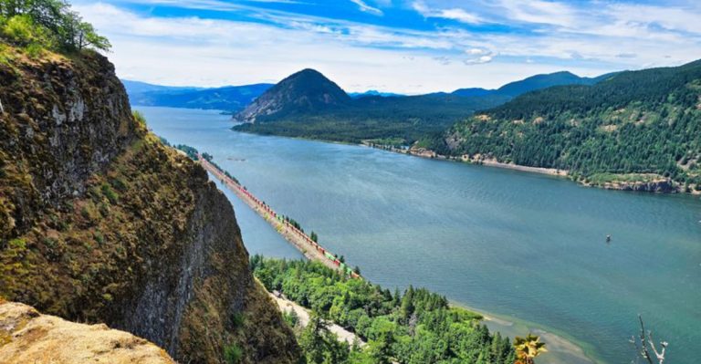 Oregon’s River Gorge Adventure That Feels Like Your Own Private Escape