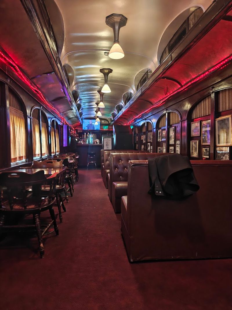 Orient Express Restaurant And Lounge