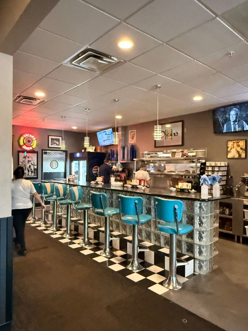 Oscar's Classic Diner