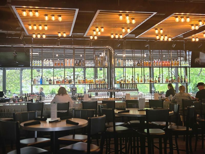 DESTHL Restaurant (Normal)