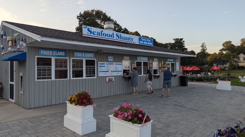 The Seafood Shanty — Buzzards Bay