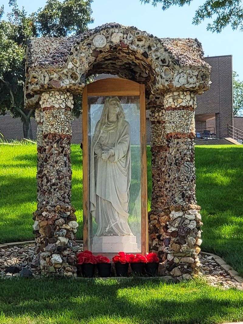 Our Mother Of Sorrows Grotto At Mount Mercy University, Cedar Rapids Our Mother Of Sorrows Grotto At Mount Mercy University, Cedar Rapids