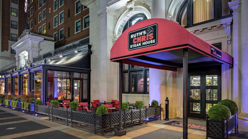 Ruth's Chris Steak House, Grand Rapids